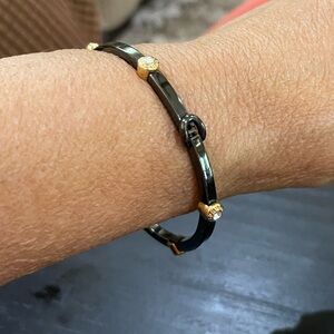 EUC HENRI BENDEL Elegant Black and Gold Bracelet